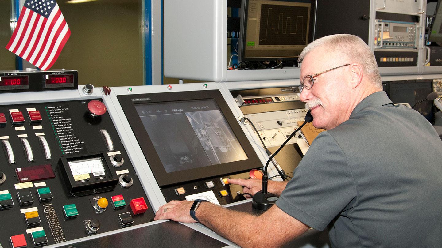 Brooks centrifuge control room Centrifuge Lecturer Central Observer seat