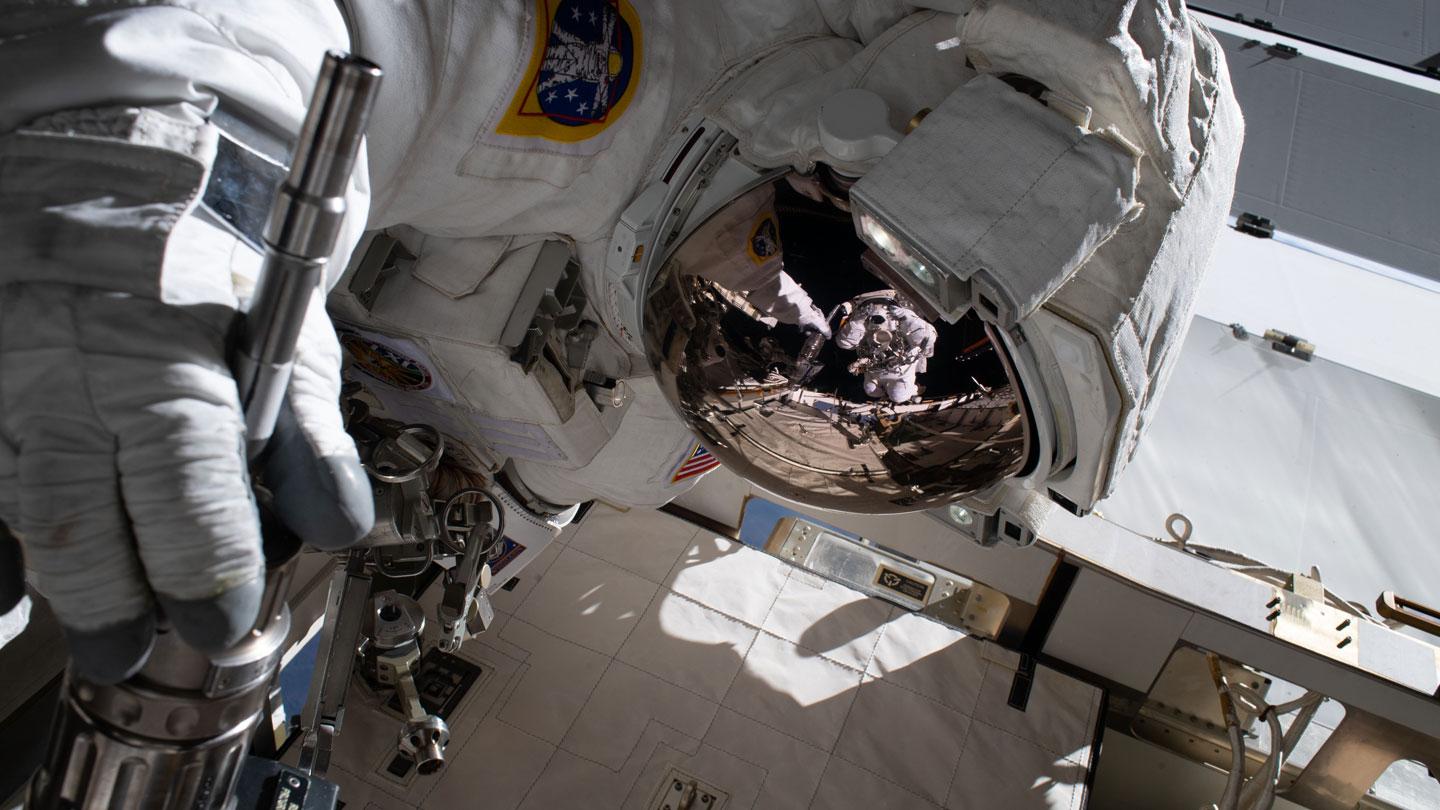 FemaleSpacewalk_Image2