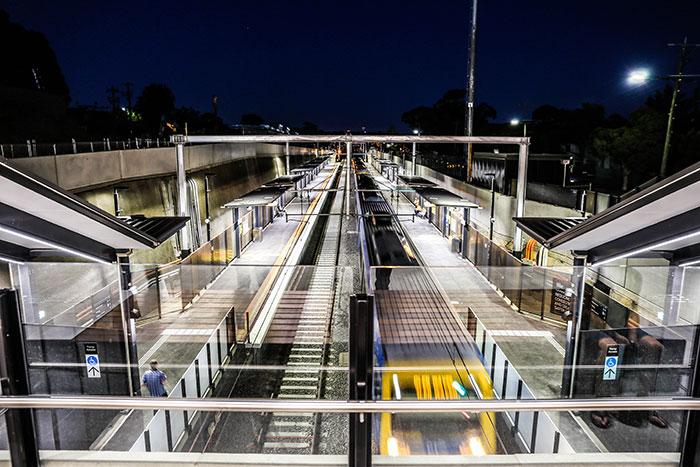 Gardiner Station, Melbourne Local Train Station and Tram Stop