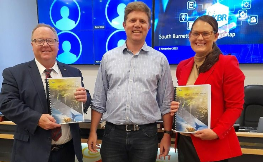 South Burnett Mayor Brett Otto, Matt Bradbury (Chief Economist, KBR) and Regional Development portfolio chair Cr Kirstie Schumacher at the Council's Infrastructure Standing Committee meeting (Source: SBRC) 